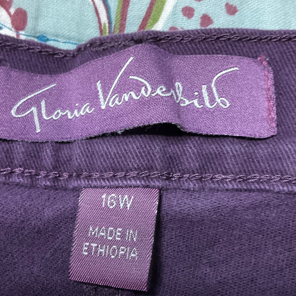 Gloria Vanderbilt Straight Leg Women's Jeans in Deep Purple - Picture 4 of 11
